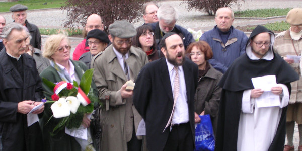 Marsz modlitwy "Szlakiem Pomników Getta Warszawskiego" 2003