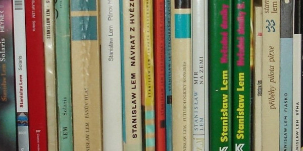 Książki Lema na półce