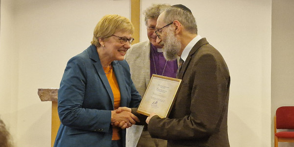 The European Lutheran Commission on the Church and the Jewish People (LEKKJ)  wyróżniło prof. Stanislawa Krajewskiego