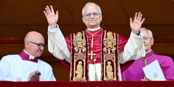 <p><i>Papież Leon XIV, 8 maja 2025, Watykan. Fot. Vatican News</i></p>