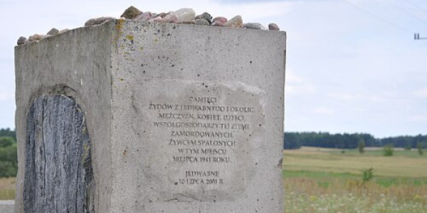 Jedwabne pomnik